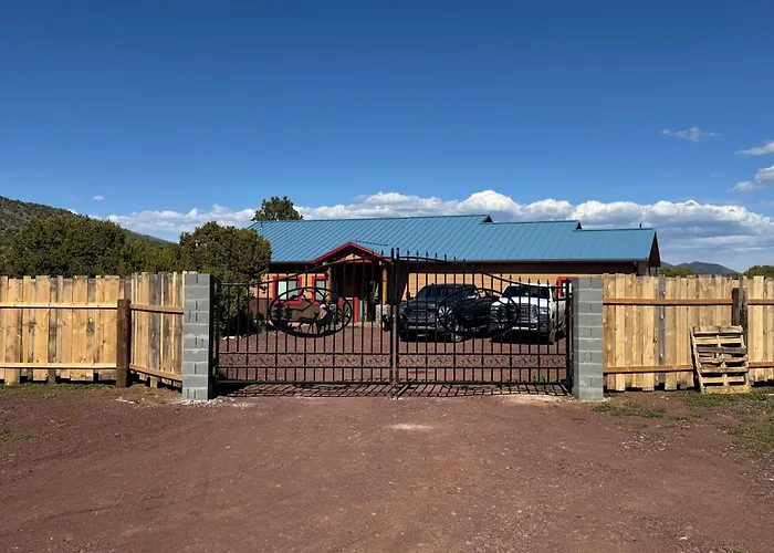 Grand Canyon Retreat 3bed 2ba Sleeps 10 *