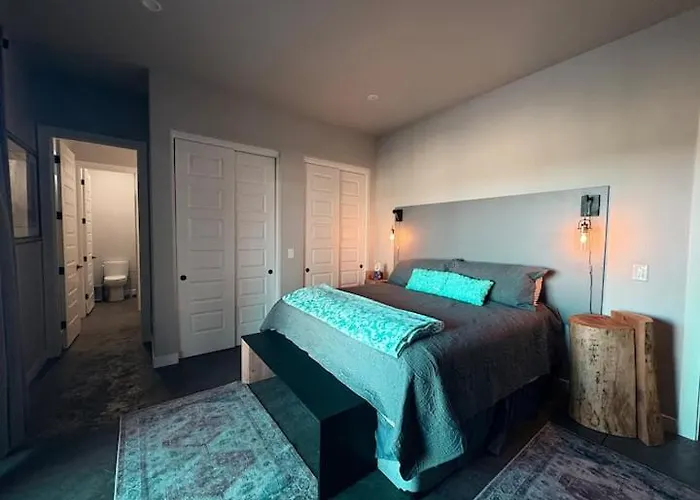 Grand Canyon Retreat 3bed 2ba Sleeps 10